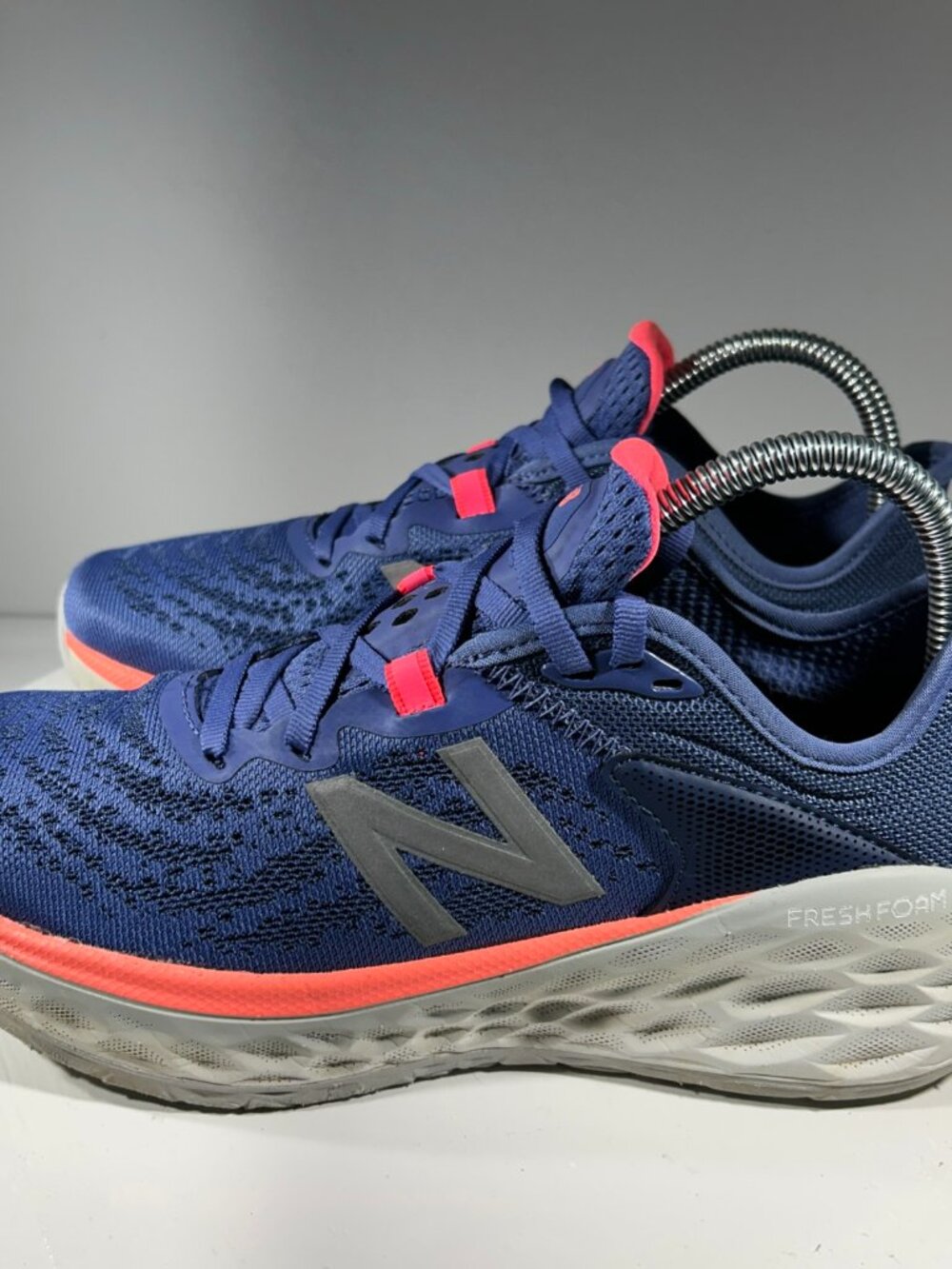 New Balance Fresh Foam MORE Womens Running Shoes Size 7.5 B Blue Sneaker Walking